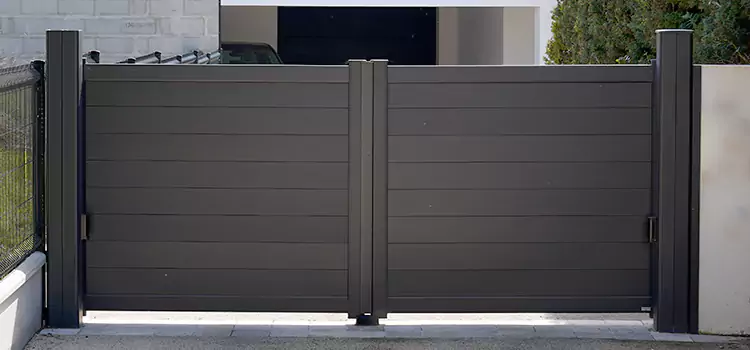 Common Residential Gate Issues We Resolve in De Pere, WI