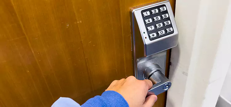 Why Choose Us for Your Keypad Lock Needs in De Pere, WI?